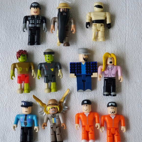 The Abominator, Roblox Action Collection Jailbreak, Roblox Zombie Attack Playset - Picture 16 of 16